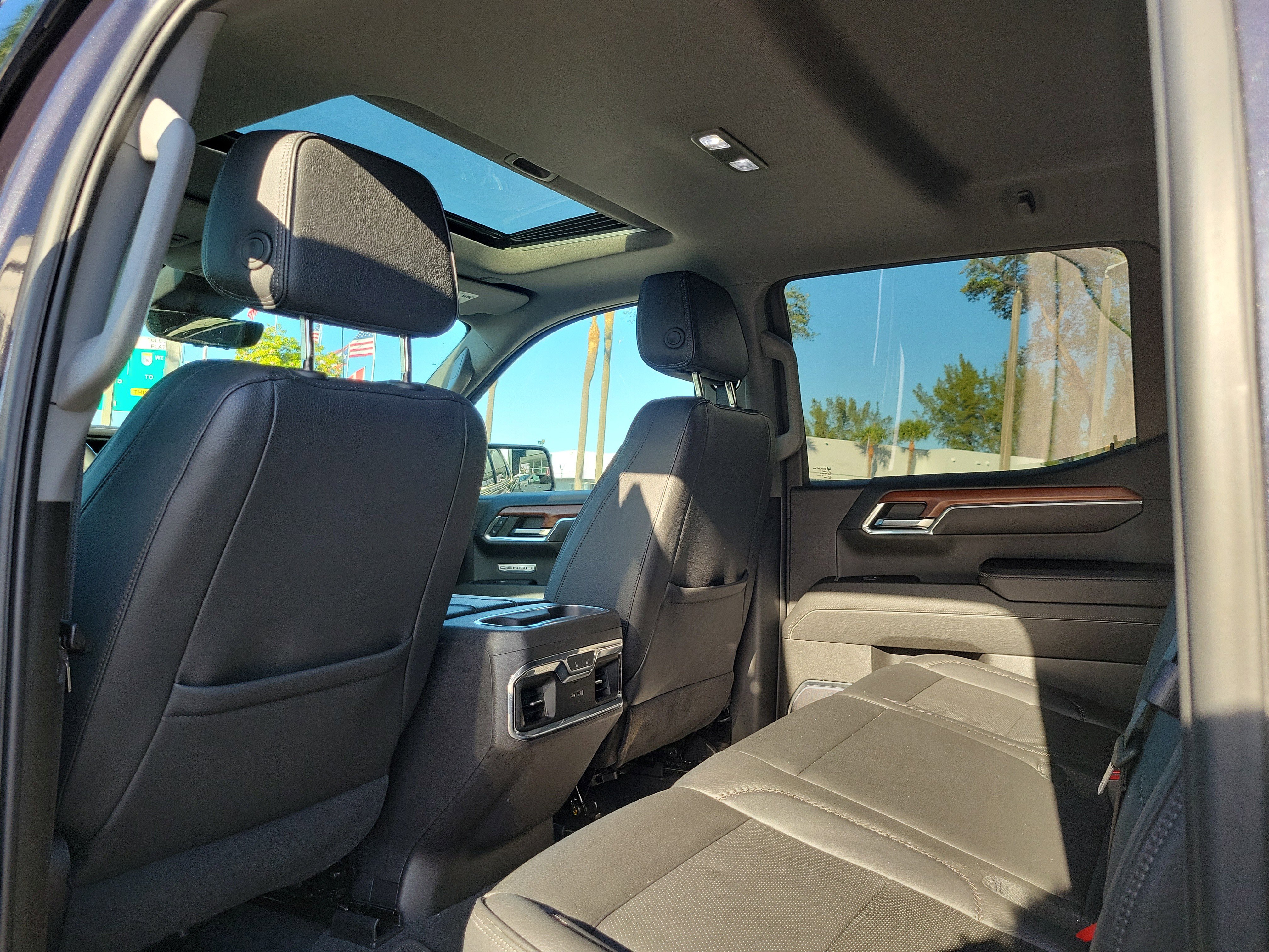 Used 2023 GMC Sierra 1500 Denali w/ Denali Reserve Package image 15