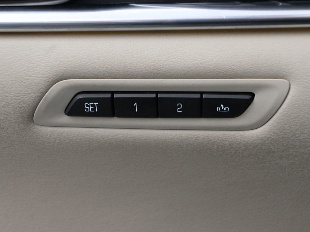 Used 2016 Cadillac XTS Premium FWD image 11