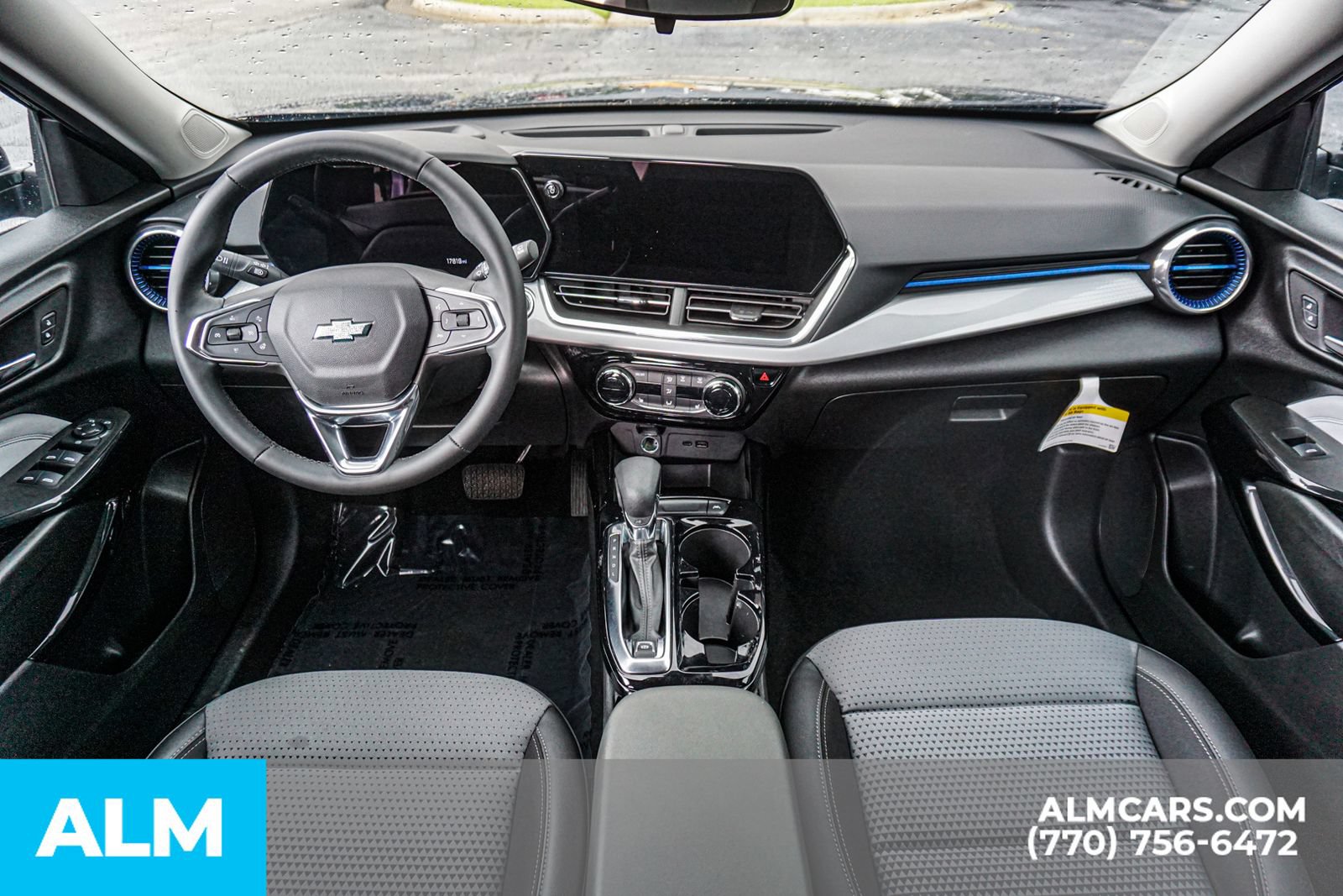 Used 2024 Chevrolet Trax LT w/ LT Convenience Package FWD image 28
