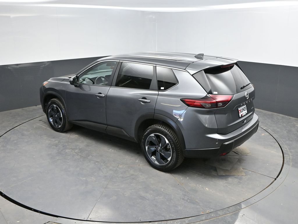 Used 2025 Nissan Rogue SV AWD/4WD image 25