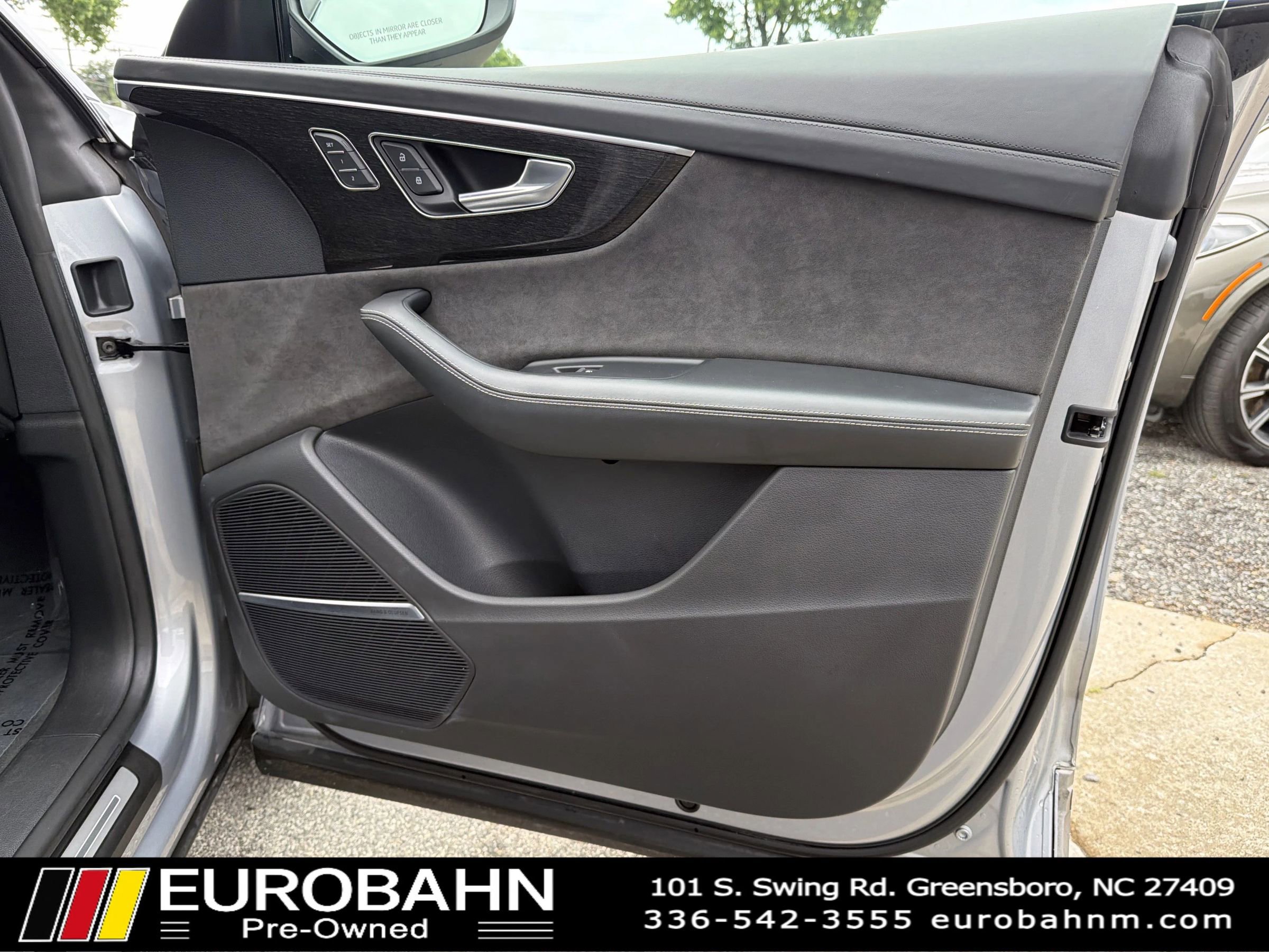 Used 2021 Audi SQ8 Prestige AWD/4WD image 21