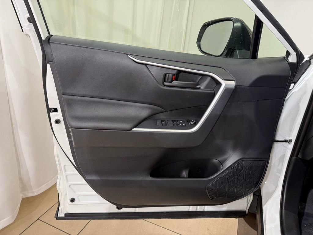Certified 2025 Toyota RAV4 LE image 15