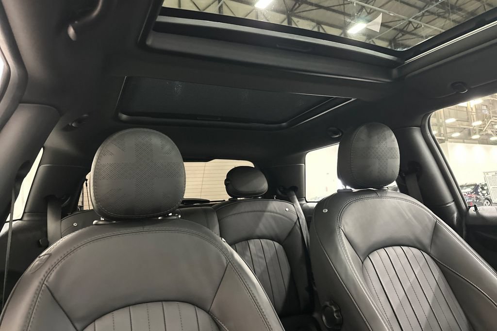Used 2024 MINI Cooper John Cooper Works FWD image 17