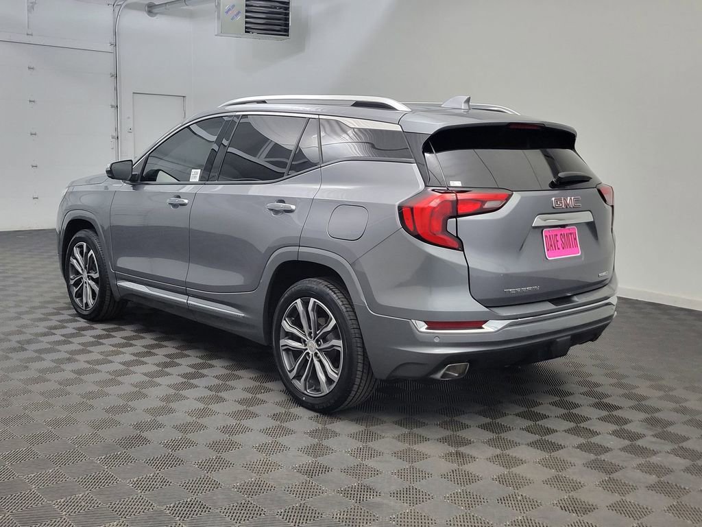 Used 2020 GMC Terrain Denali w/ Denali Premium Package AWD/4WD image 3