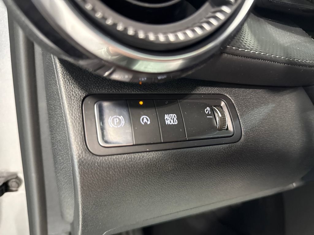 New 2026 Chevrolet Equinox LT w/ Convenience Package II FWD image 10