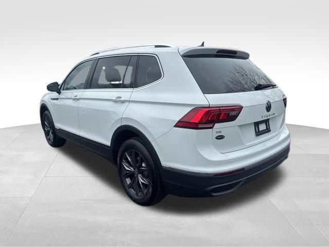 Certified 2024 Volkswagen Tiguan SE image 7