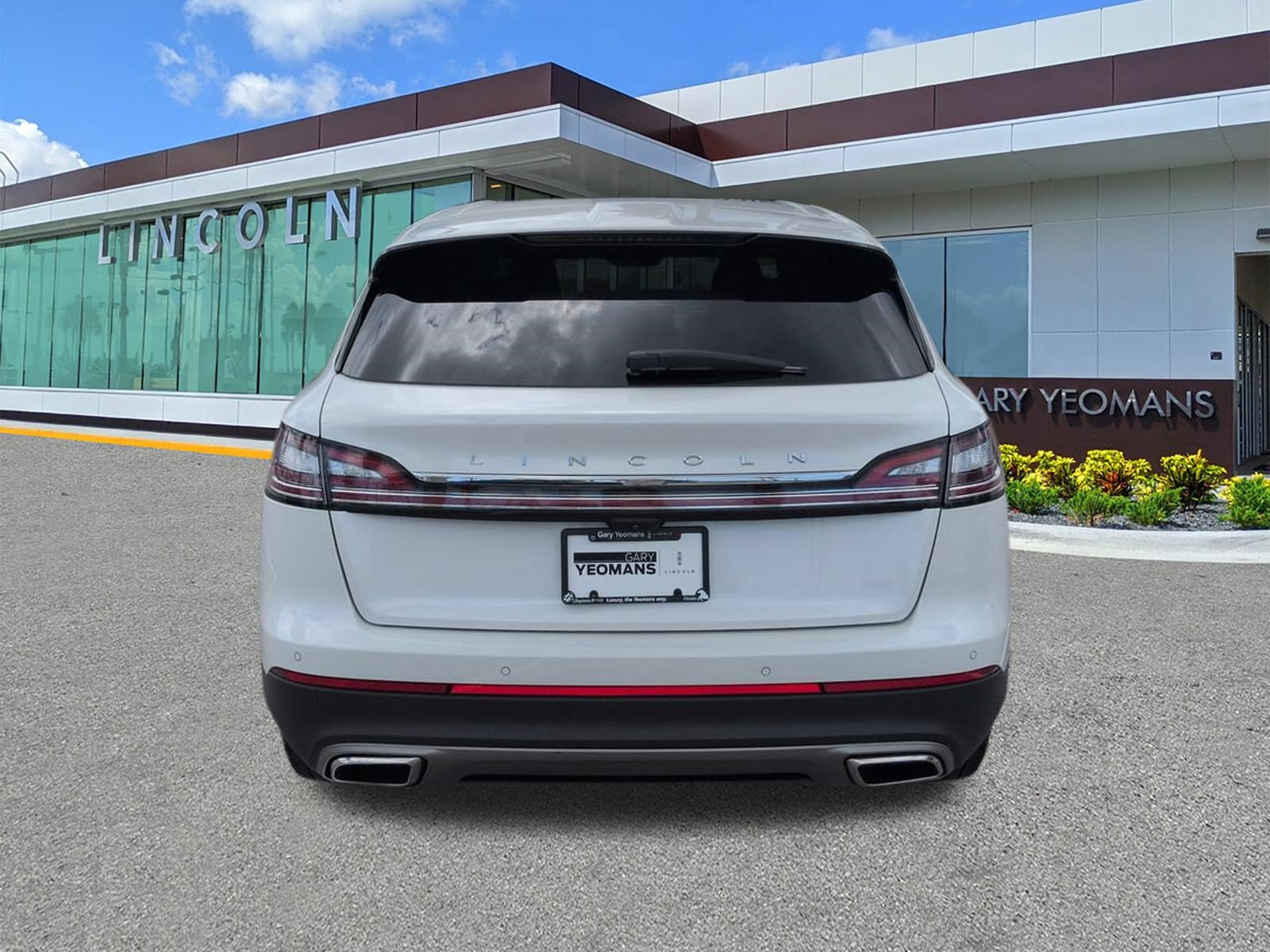 Certified 2023 Lincoln Nautilus Reserve AWD/4WD image 6