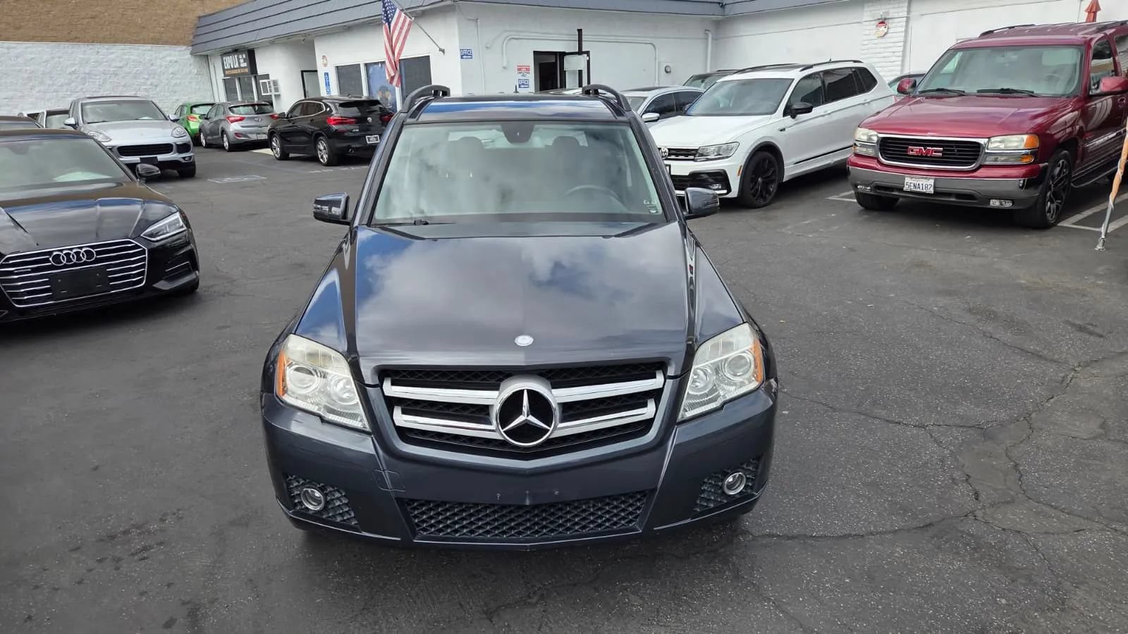 Used 2010 Mercedes-Benz GLK 350 2WD image 4