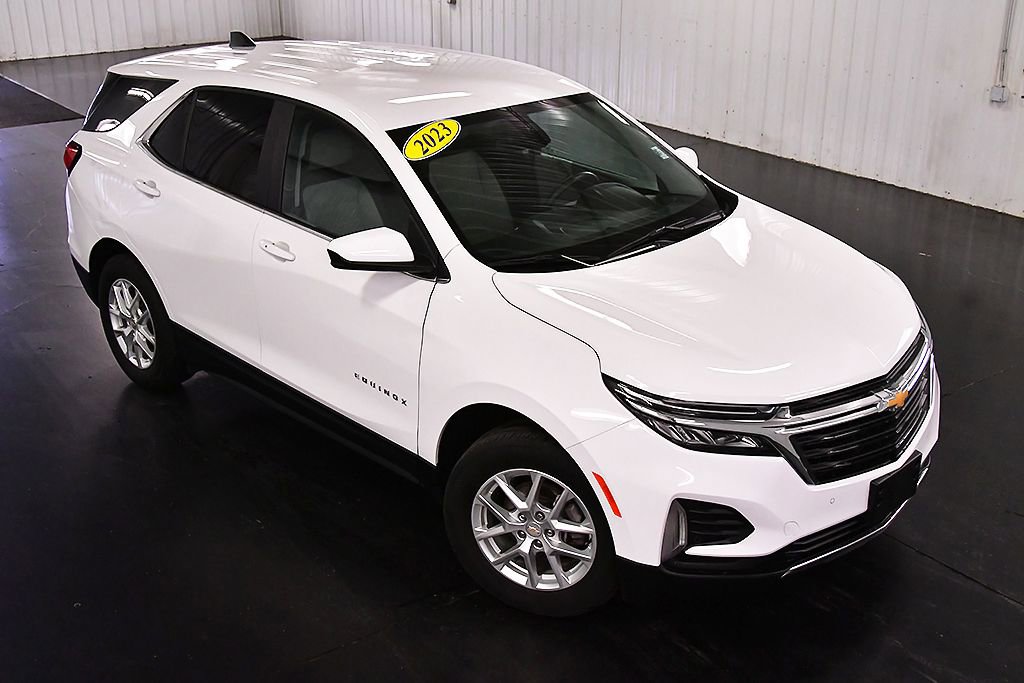 Used 2023 Chevrolet Equinox LT AWD/4WD image 12