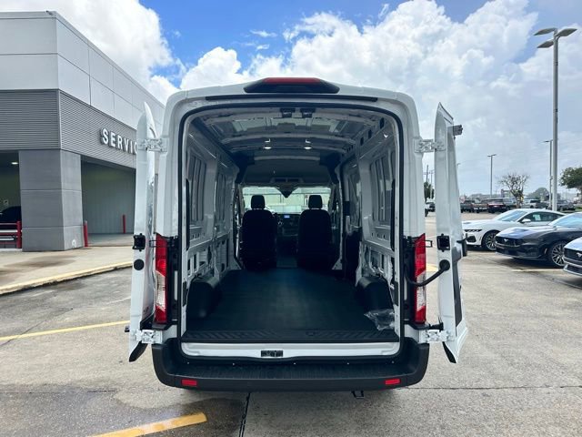 New 2025 Ford Transit 250 148 Medium Roof image 18