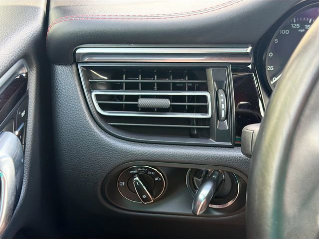 Used 2024 Porsche Macan S image 34