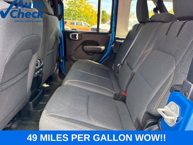 Used 2024 Jeep Wrangler Unlimited w/ Convenience Group AWD/4WD image 21