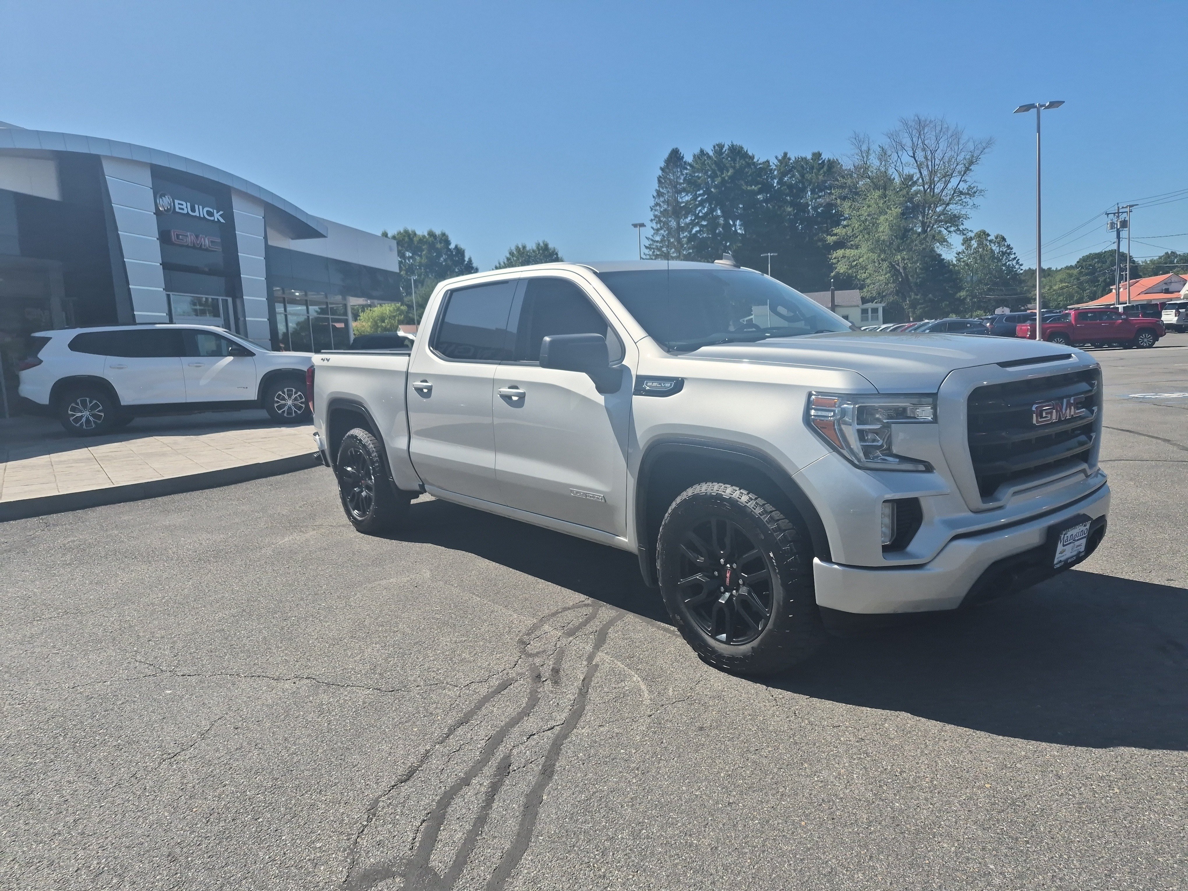 Certified 2020 GMC Sierra 1500 Elevation w/ Elevation Value Package AWD/4WD image 7