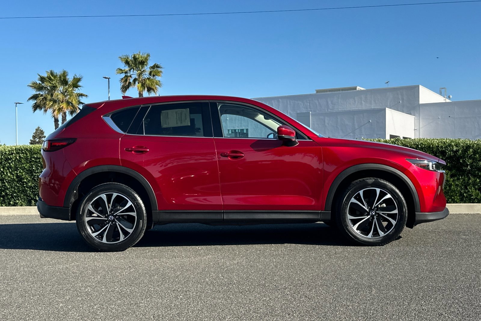 Used 2022 MAZDA CX-5 AWD 2.5 S w/ Premium Plus Pkg image 3