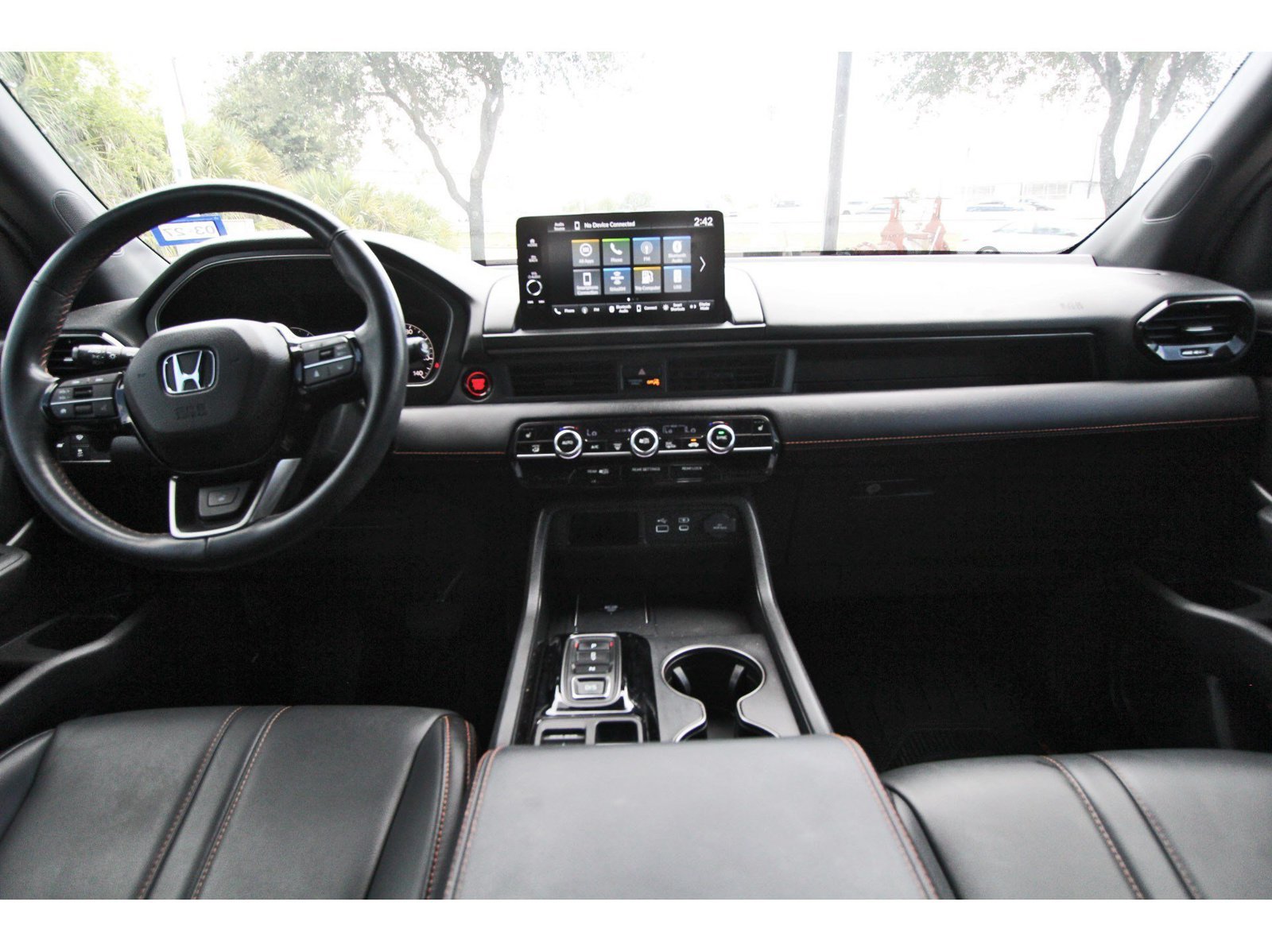 Used 2024 Honda Pilot TrailSport image 9