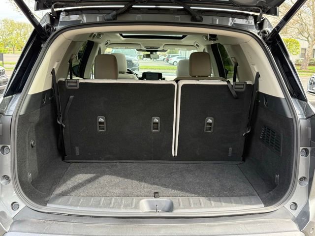 Used 2022 Nissan Pathfinder SV w/ SV Premium Package AWD/4WD image 12