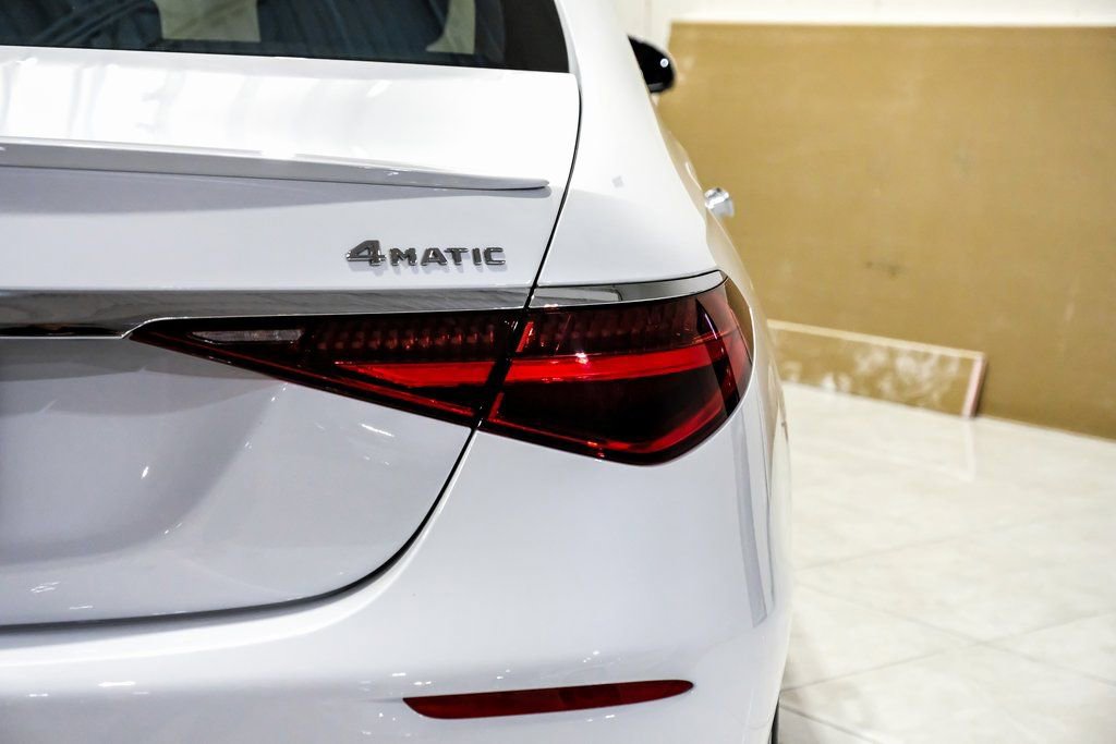 Used 2025 Mercedes-Benz S 580 4MATIC Sedan image 48