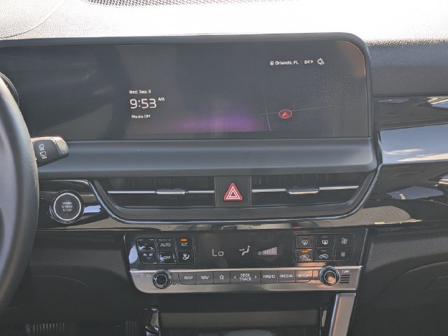 Certified 2024 Kia Seltos S FWD image 17