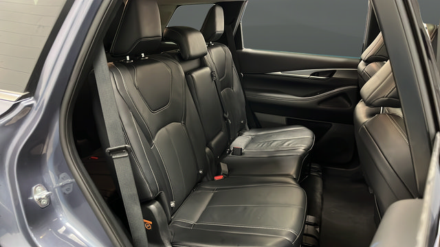 Used 2023 INFINITI QX60 Luxe AWD/4WD image 24