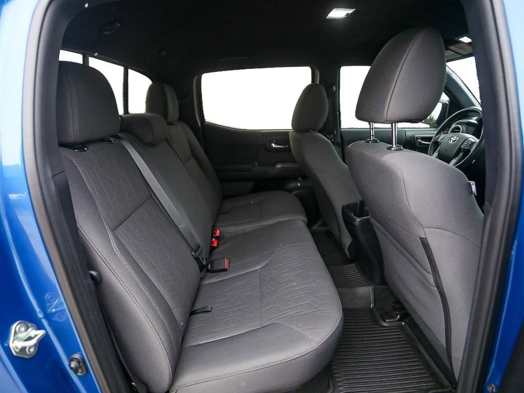 Used 2018 Toyota Tacoma TRD Off-Road image 23