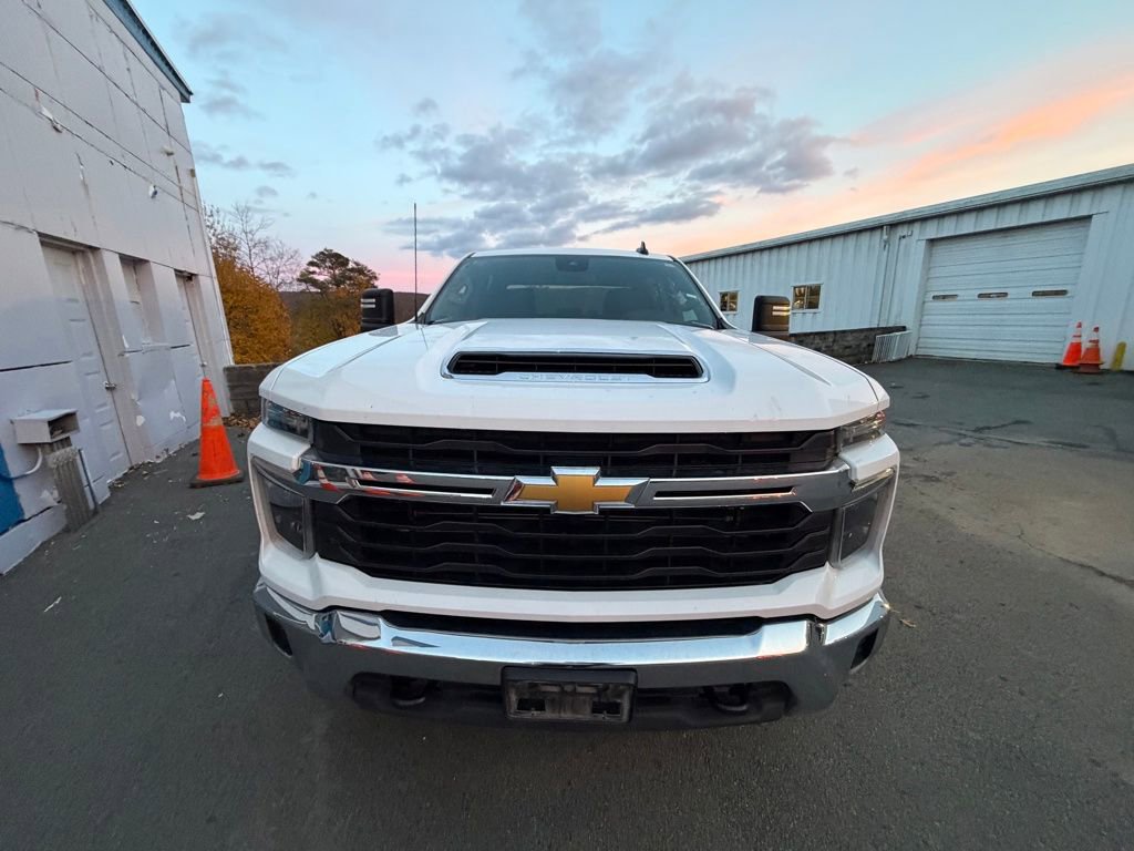 Used 2024 Chevrolet Silverado 2500 LT image 7