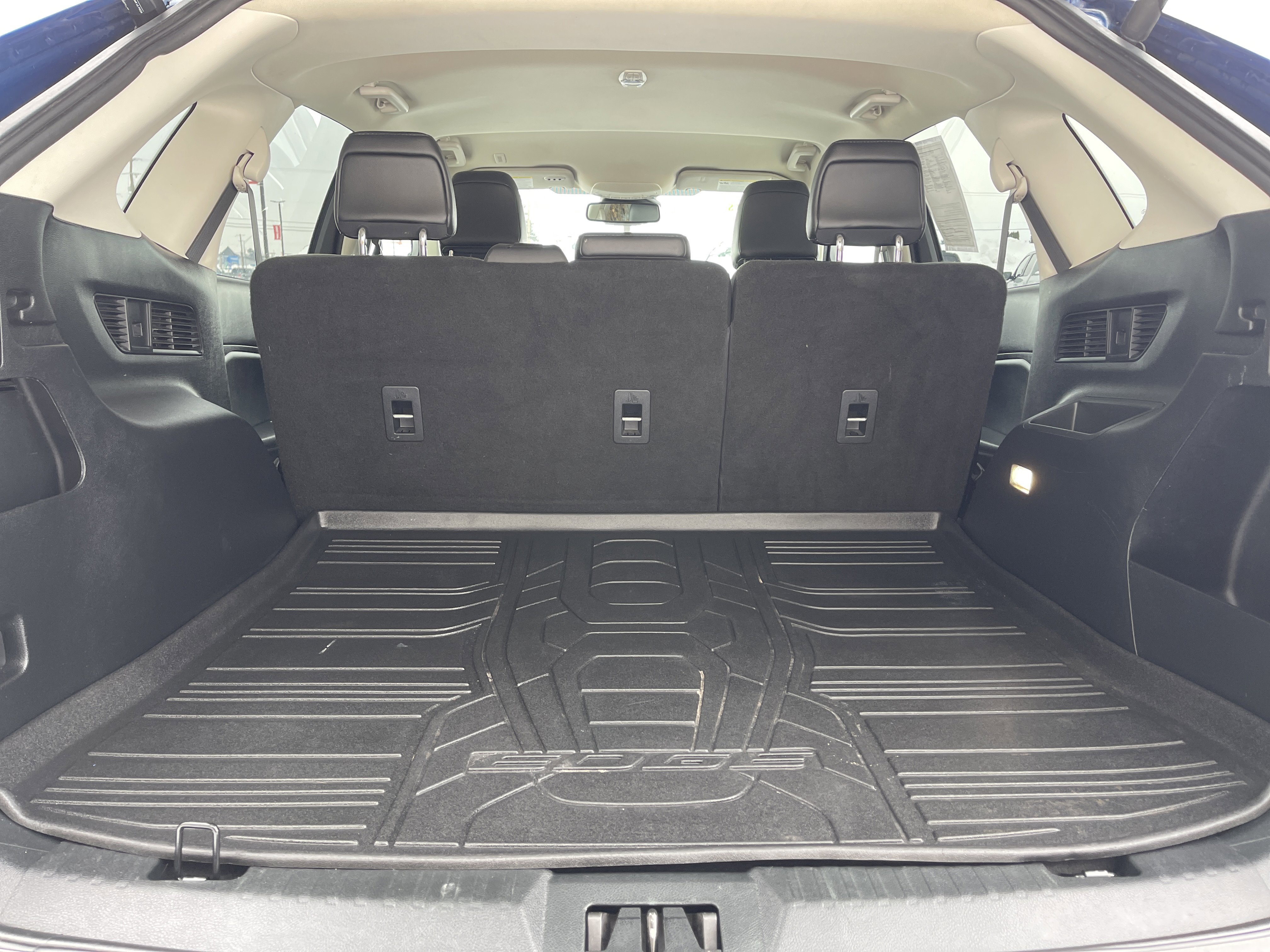 Used 2021 Ford Edge SEL w/ Convenience Package image 9