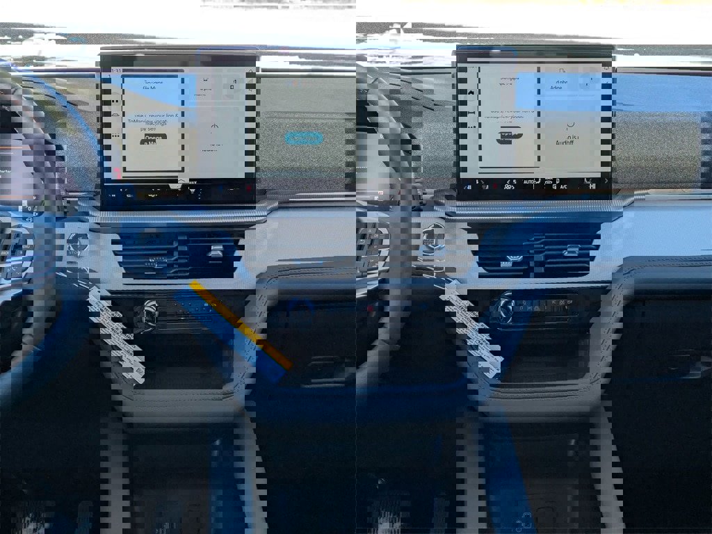 New 2026 Ford Explorer Active image 13