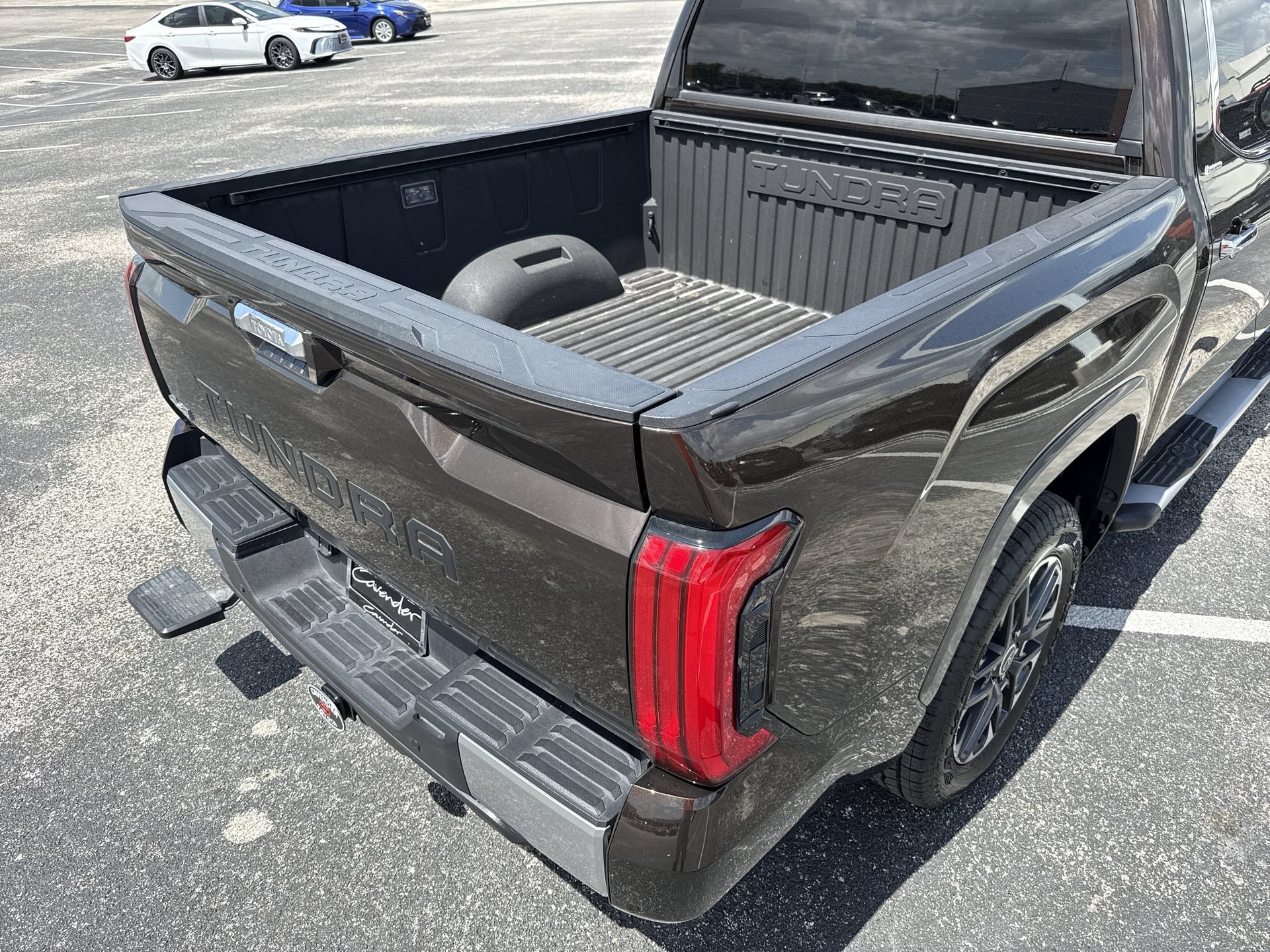 Used 2023 Toyota Tundra Limited w/ Power Package AWD/4WD image 22