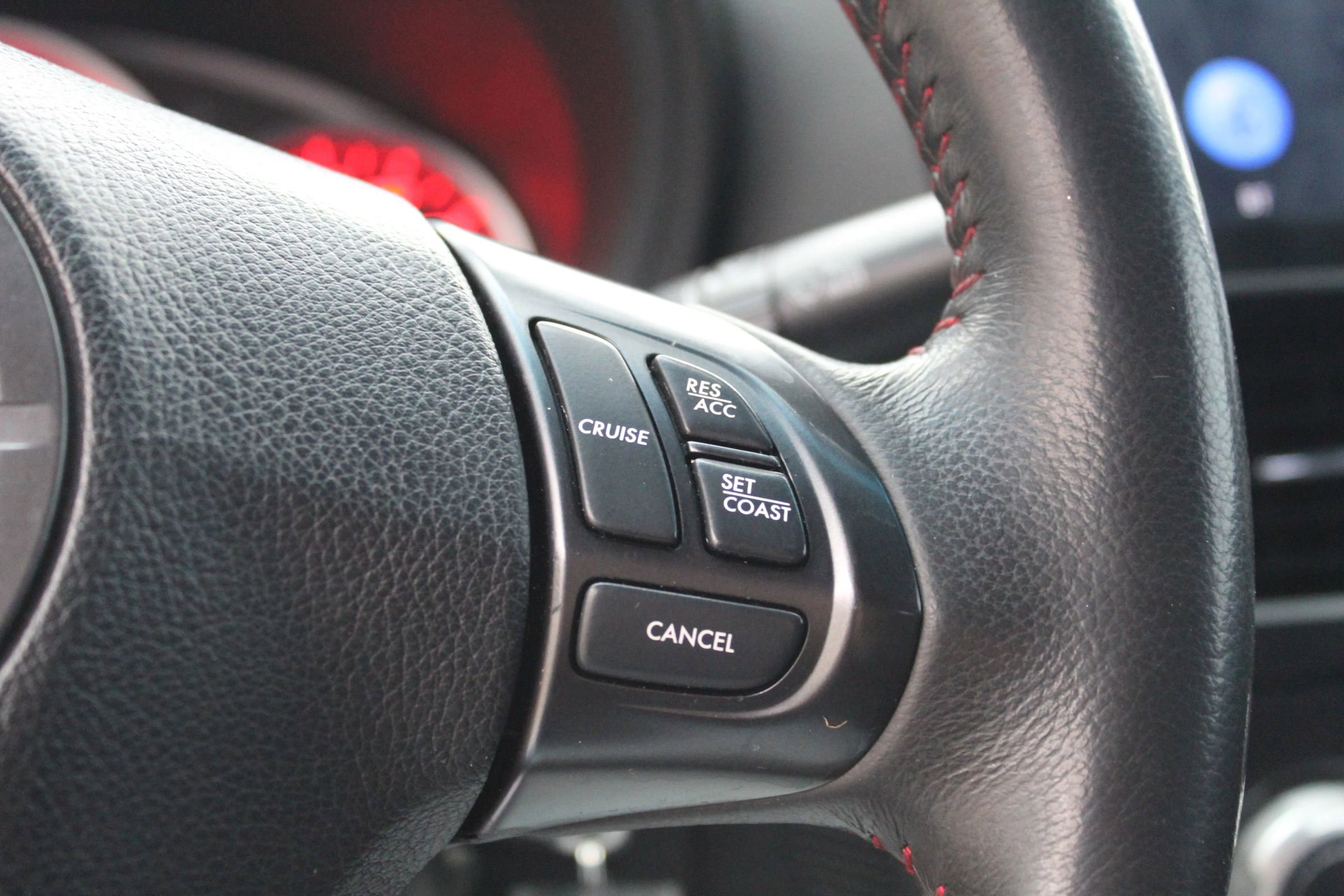 Used 2011 Subaru Impreza WRX STI image 30