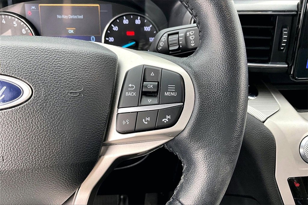 Used 2023 Ford Explorer XLT w/ Equipment Group 202A image 19