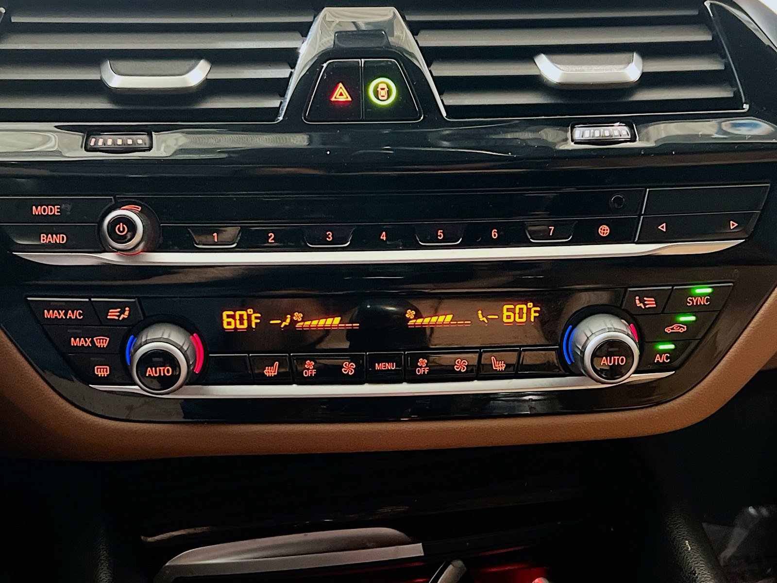 Used 2022 BMW 530i w/ Convenience Package image 12