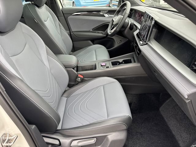 New 2026 Volkswagen Tiguan SE R-Line image 20