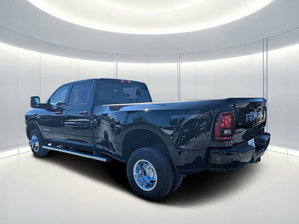New 2026 RAM 3500 Big Horn AWD/4WD image 5