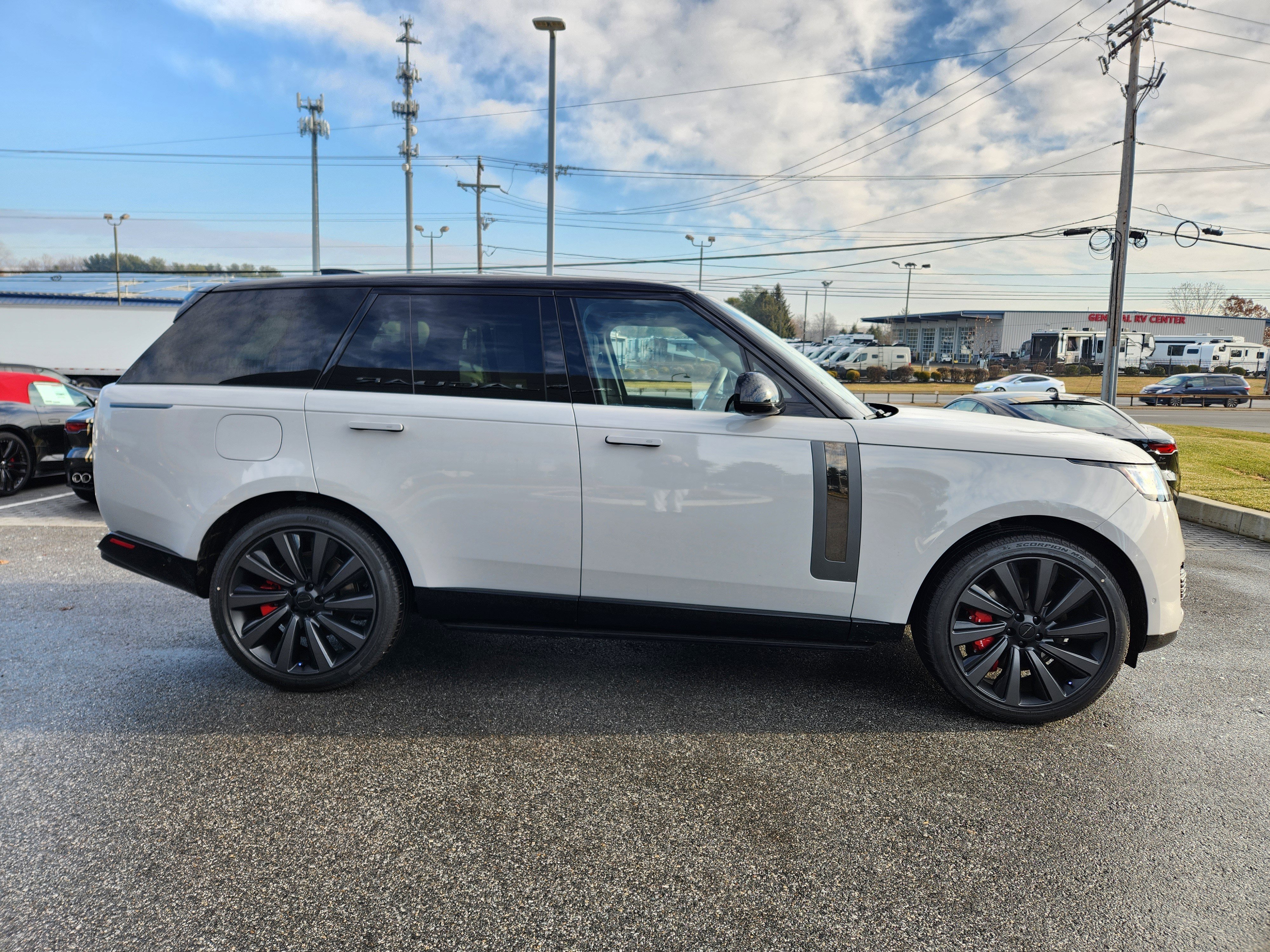 New 2026 Land Rover Range Rover SV image 6