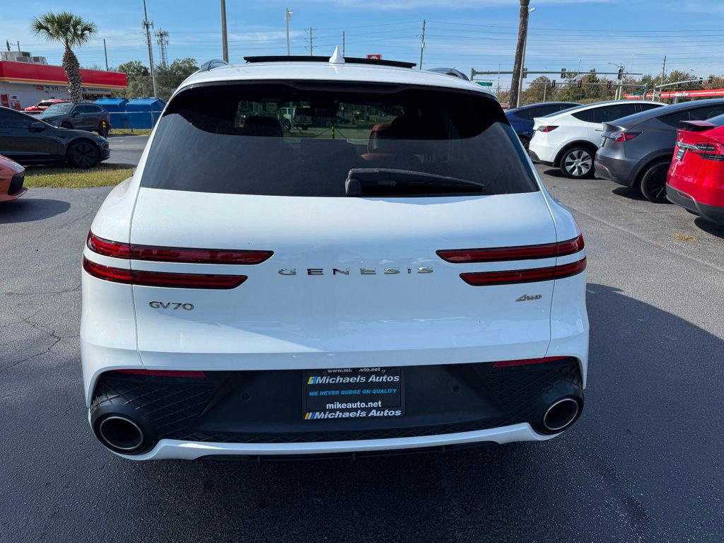 Used 2022 Genesis GV70 2.5T w/ Sport Prestige Package image 6