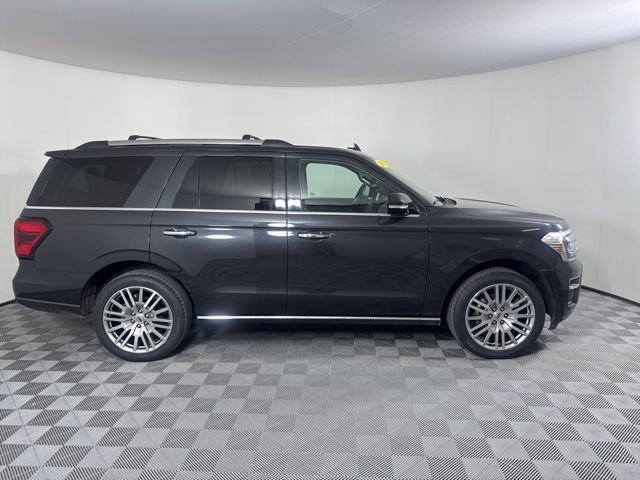 Used 2024 Ford Expedition Limited image 2