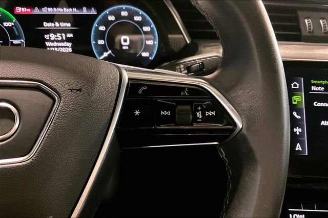 Used 2023 Audi e-tron Prestige w/ Prestige Package image 19