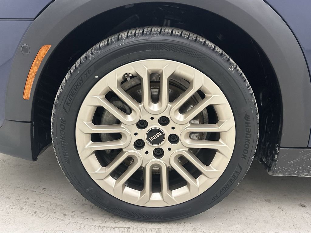 Certified 2025 MINI Cooper S image 11