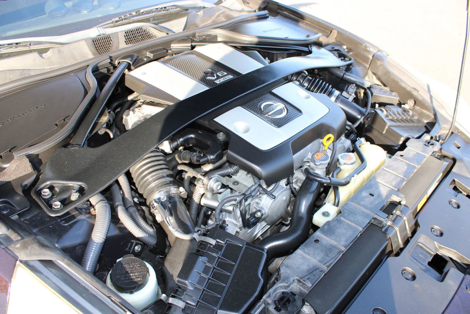 Used 2014 Nissan 370Z Coupe image 19