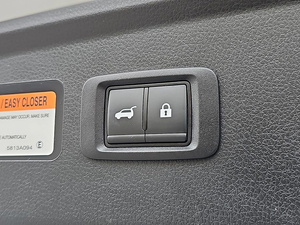 Used 2025 Mitsubishi Eclipse Cross SEL AWD/4WD image 29