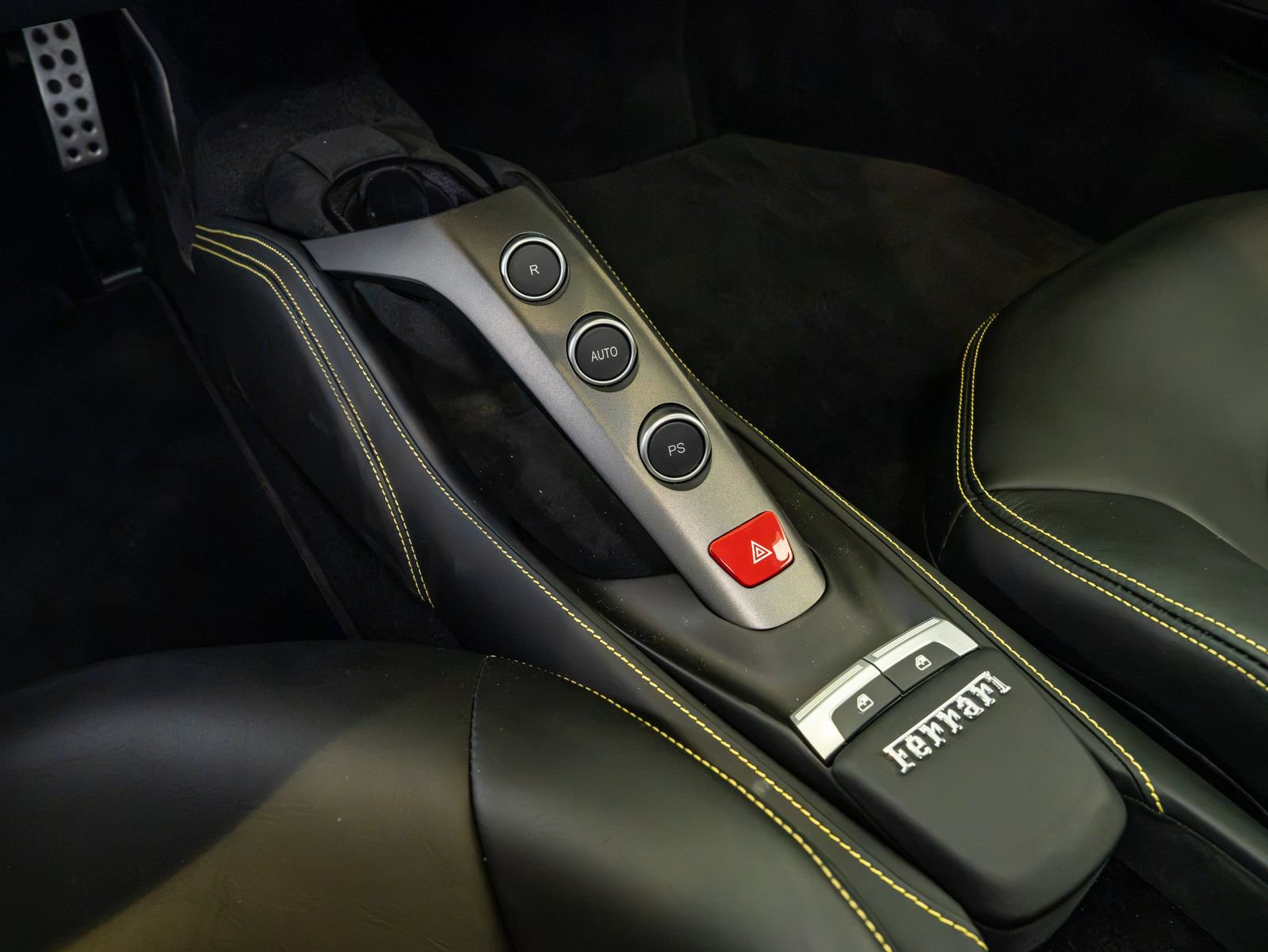 Certified 2017 Ferrari 488 GTB RWD image 15