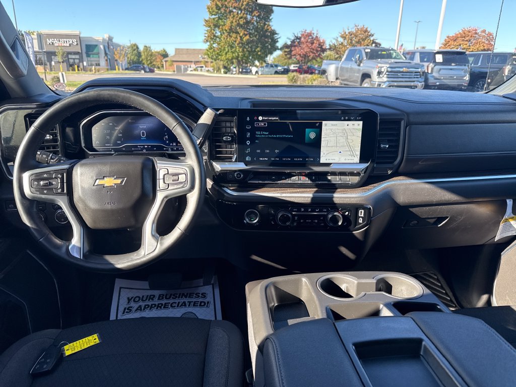 Used 2024 Chevrolet Silverado 1500 LT AWD/4WD image 24