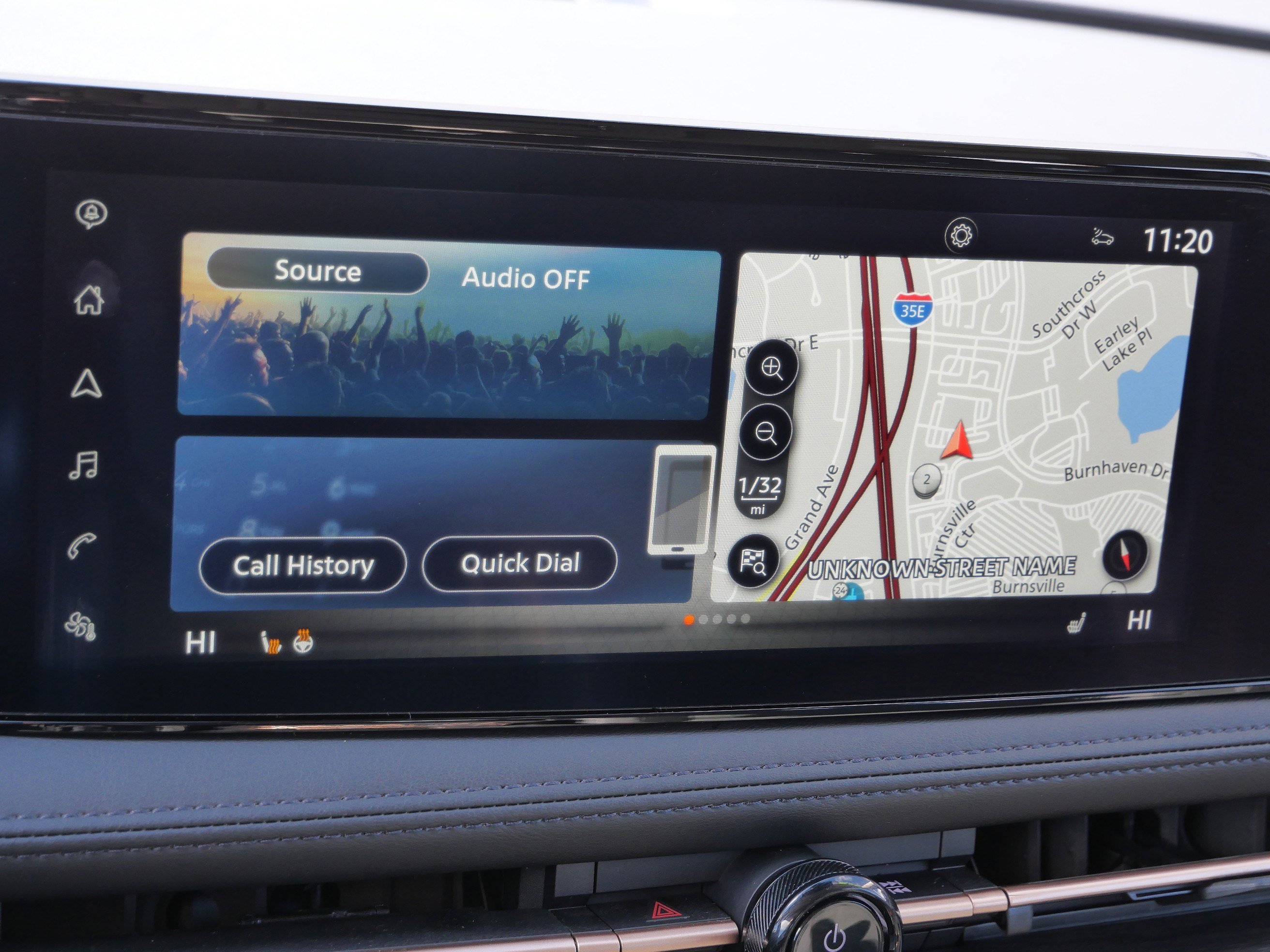 Used 2023 Nissan Ariya AWD image 23