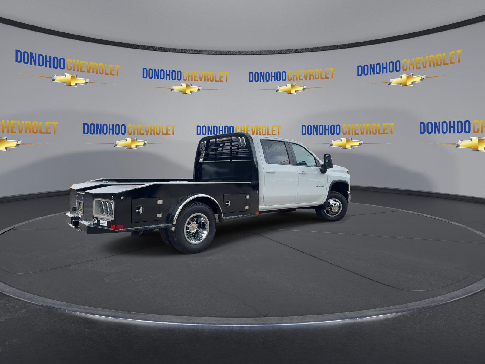New 2026 Chevrolet Silverado 3500 LT w/ Convenience Package image 4