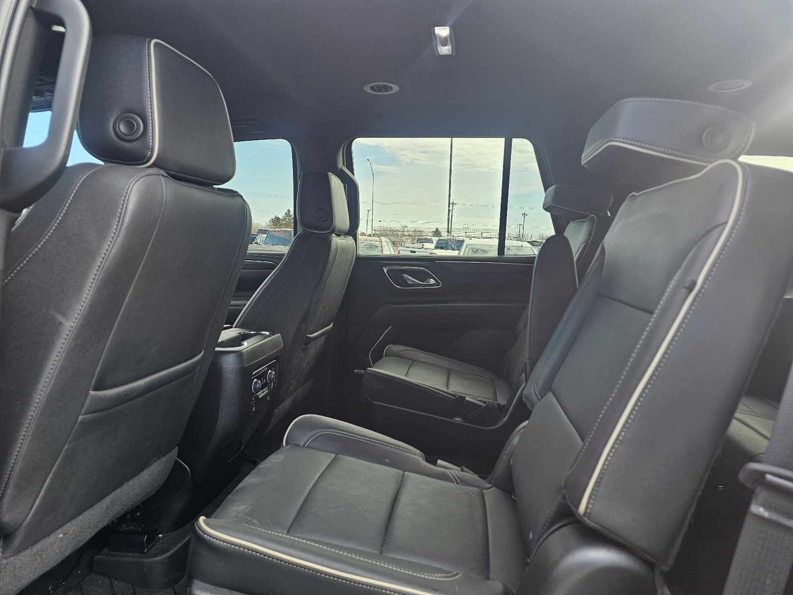 Used 2023 Chevrolet Tahoe Premier w/ Max Trailering Package AWD/4WD image 14