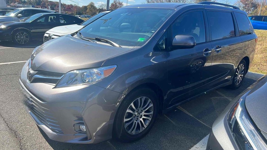 Used 2020 Toyota Sienna XLE Premium