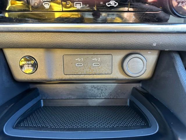 Used 2024 Nissan Rogue S AWD/4WD image 19