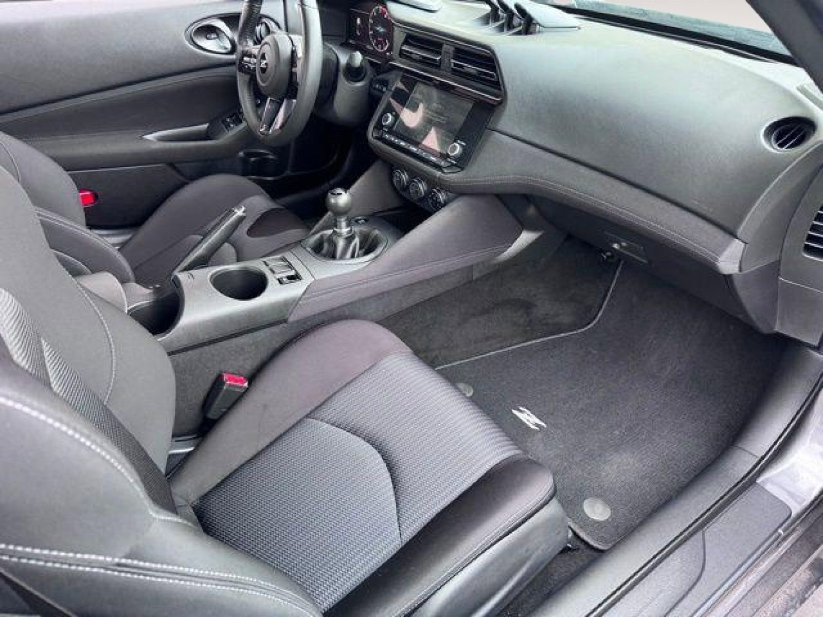 Used 2024 Nissan Z Sport RWD image 8
