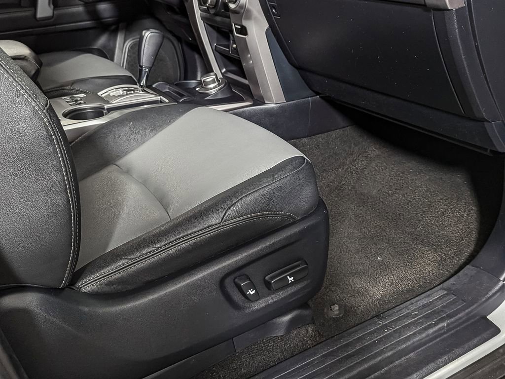 Certified 2022 Toyota 4Runner SR5 Premium image 39