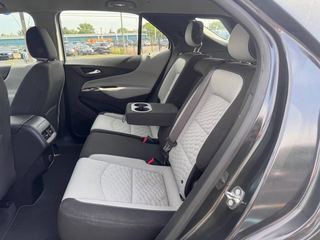 Used 2018 Chevrolet Equinox LS image 5